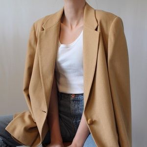 STUNNING OVERSIZED VINTAGE WOVEN CAMEL BLAZER